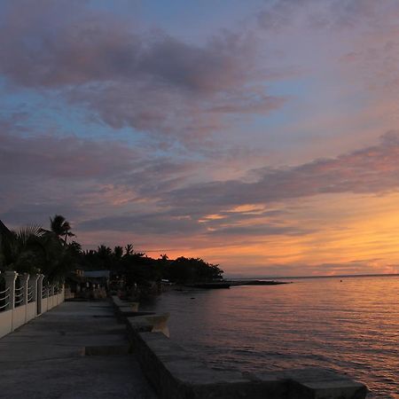 The Wilsons' Shangrila Dumaguete City Exterior foto
